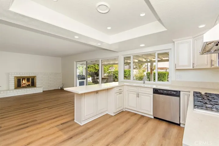 2221 Silk Tree Drive, Tustin, California 92780