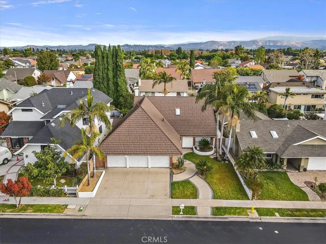 2221 Silk Tree Drive, Tustin, California 92780