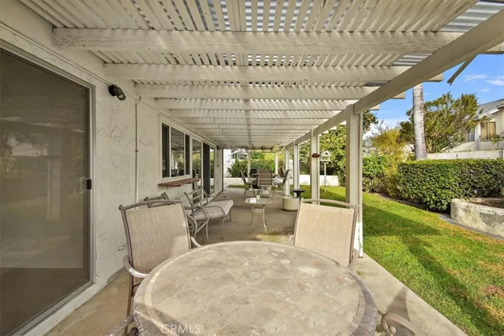 2221 Silk Tree Drive, Tustin, California 92780