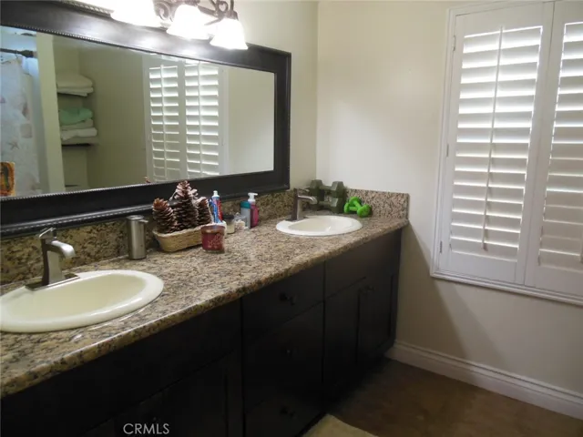 1023 E Francis Street, Corona, California 92879