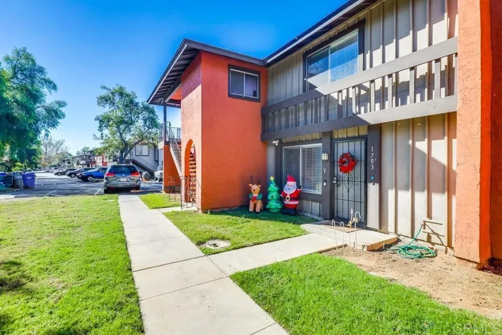 1703 Summertime Drive, El Cajon, California 92021