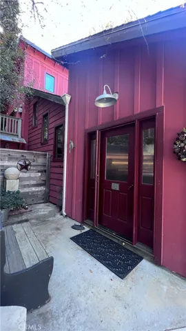 Welcoming front door entry
