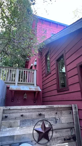 356 Mittry Lane, Lake Arrowhead, California 92352