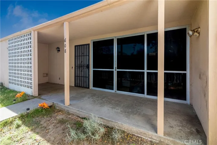 608 Gibbel Road, Hemet, California 92543