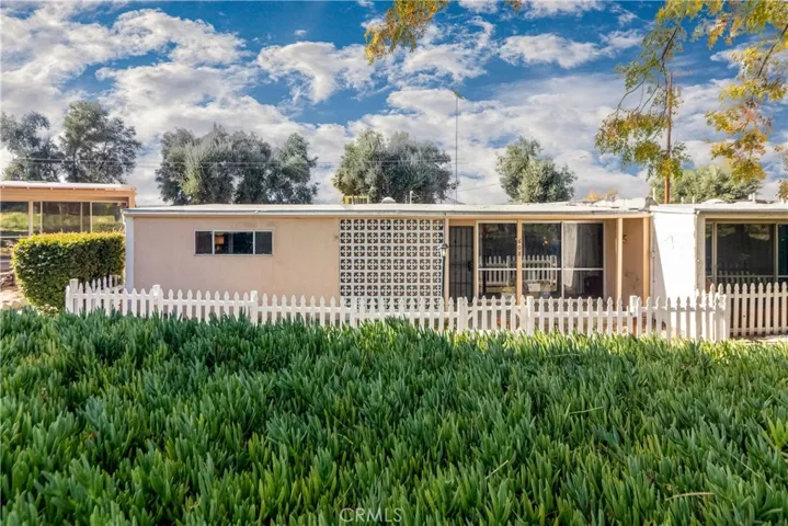608 Gibbel Road, Hemet, California 92543