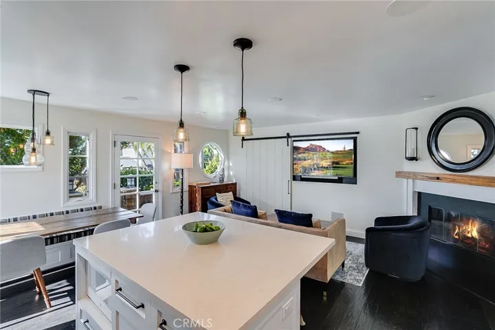 604 Anita Street, Laguna Beach, California 92651