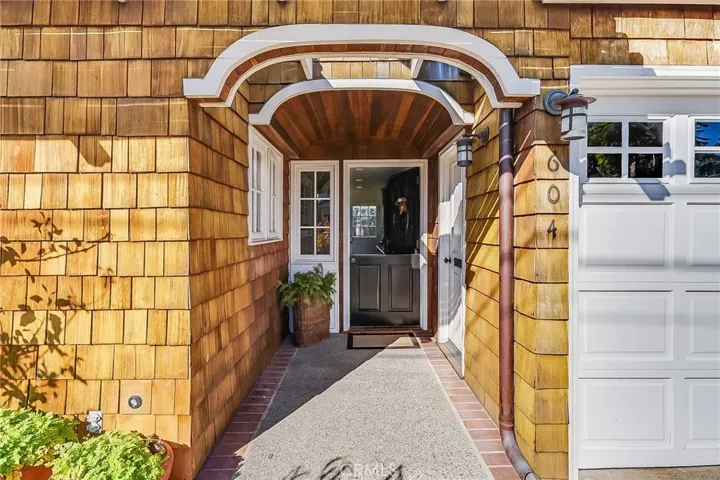 604 Anita Street, Laguna Beach, California 92651