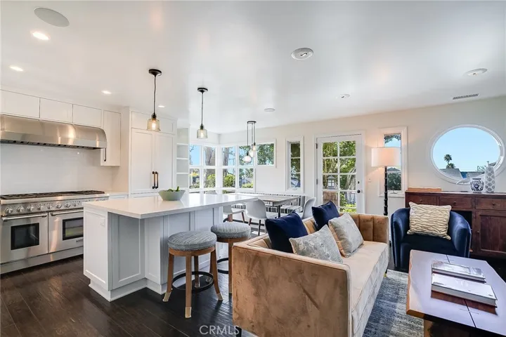 604 Anita Street, Laguna Beach, California 92651