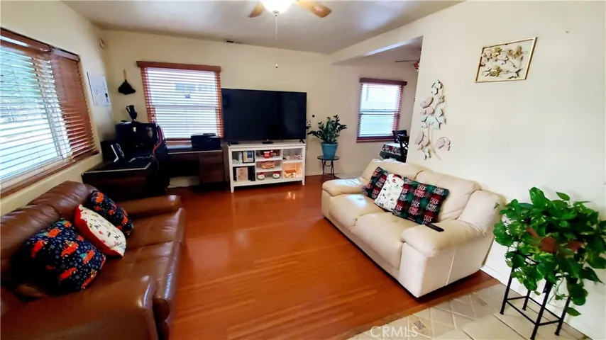 7044 Rhea Avenue, Reseda, California 91335