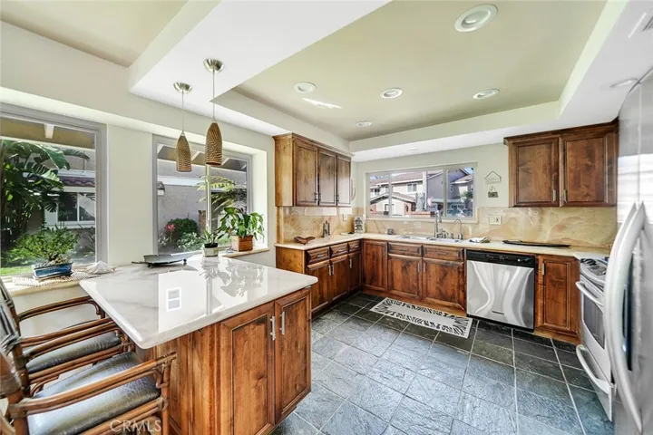 7816 Seabreeze Drive, Huntington Beach, California 92648