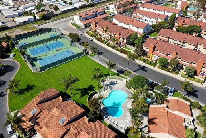 7816 Seabreeze Drive, Huntington Beach, California 92648