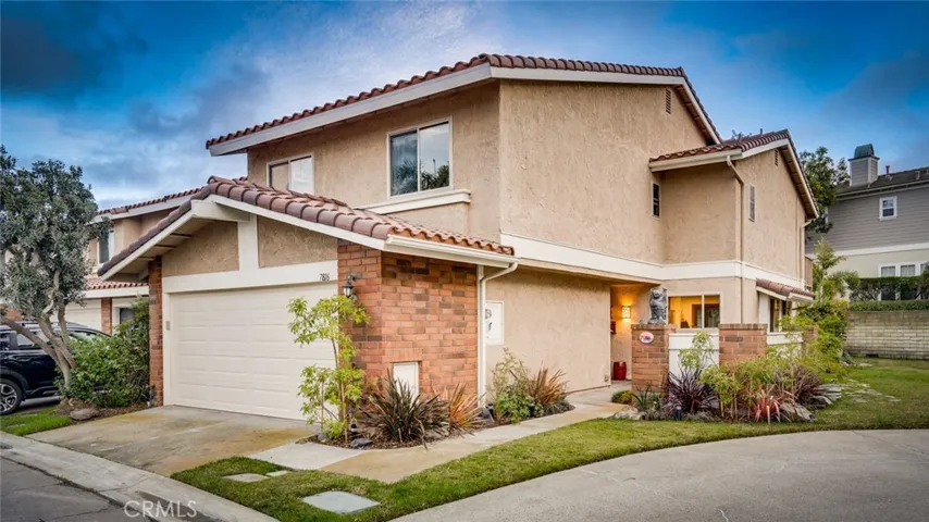 7816 Seabreeze Drive, Huntington Beach, California 92648