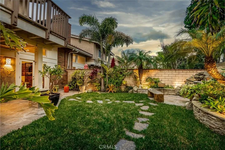7816 Seabreeze Drive, Huntington Beach, California 92648