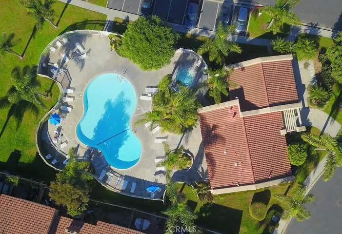7816 Seabreeze Drive, Huntington Beach, California 92648