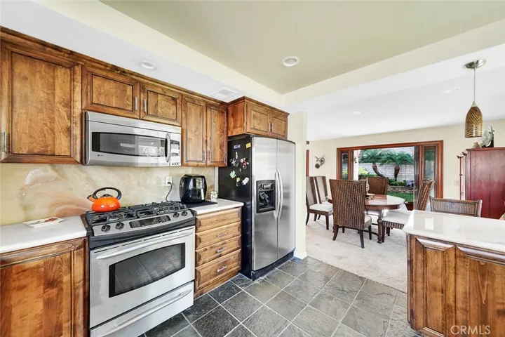 7816 Seabreeze Drive, Huntington Beach, California 92648