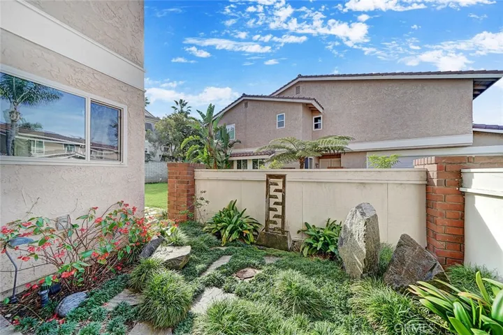 7816 Seabreeze Drive, Huntington Beach, California 92648