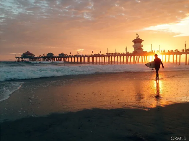7816 Seabreeze Drive, Huntington Beach, California 92648
