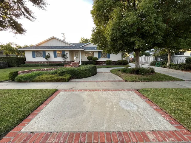 305 N Elspeth Way, Covina, California 91722