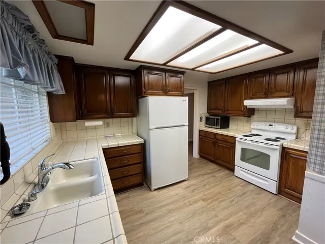 305 N Elspeth Way, Covina, California 91722