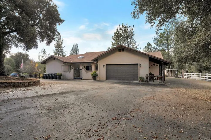 28882 Sleepy Hollow, Pine Valley, California 91962