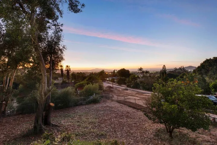 712 Van Horn Rd, El Cajon, California 92019