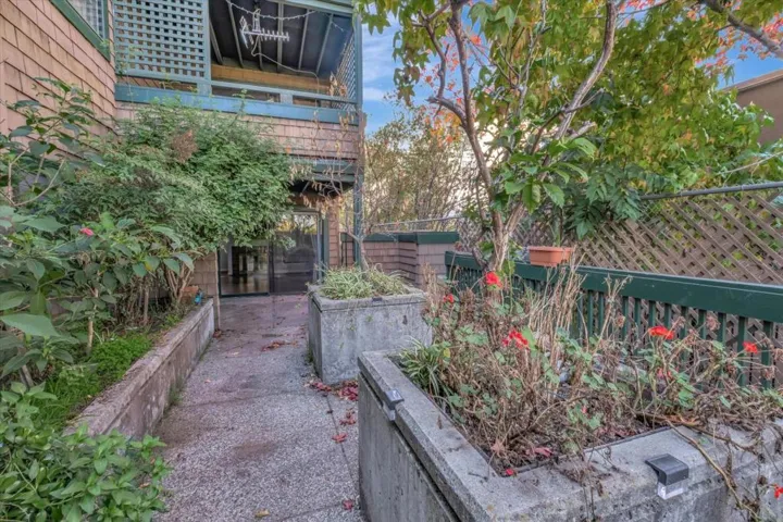 323 Broadway C1, Santa Cruz, California 95060