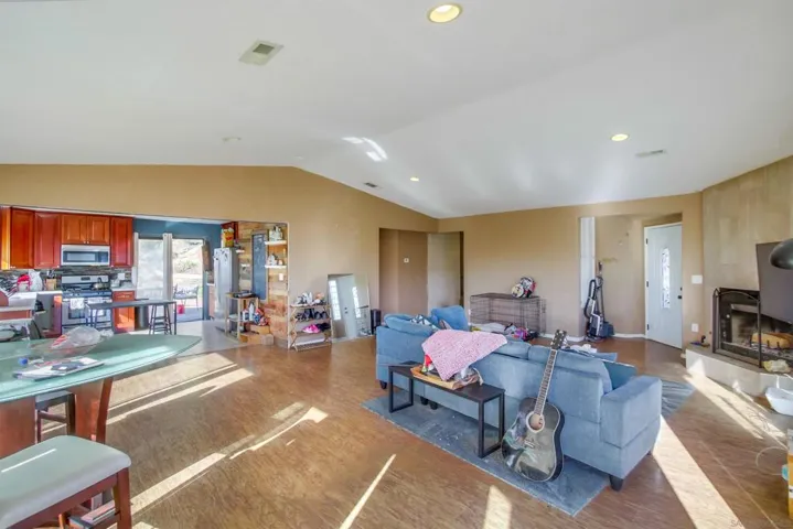 1526 Cuyamaca Ave, Spring Valley, California 91977