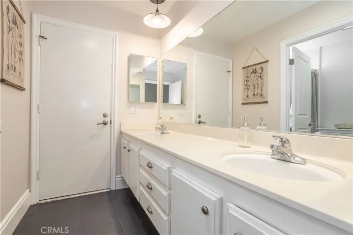 23681 Posey Lane, West Hills, California 91304
