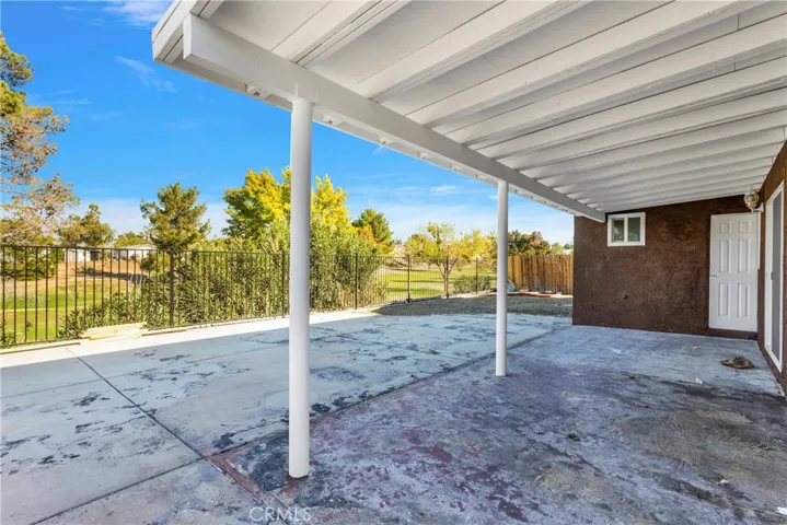 13977 Arrowhead Drive, Victorville, California 92395