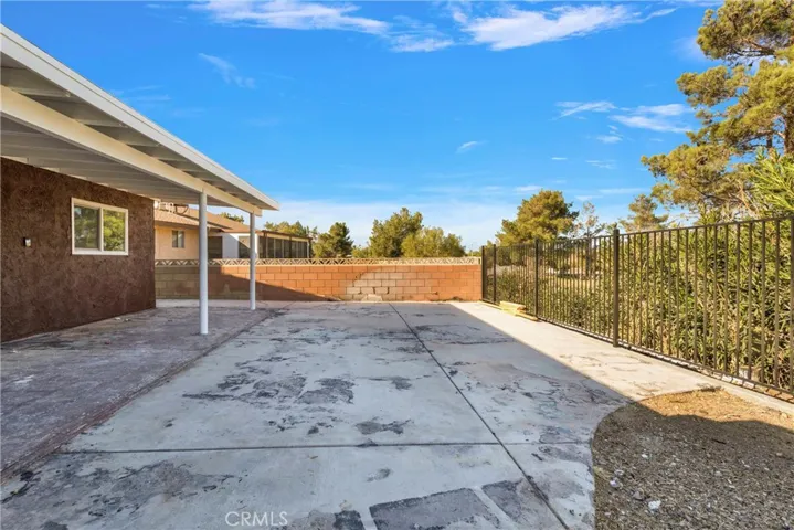13977 Arrowhead Drive, Victorville, California 92395