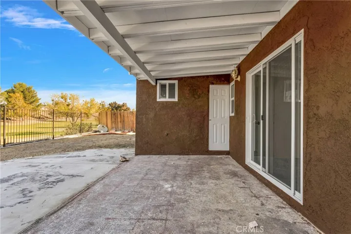 13977 Arrowhead Drive, Victorville, California 92395