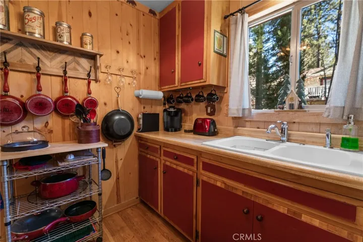 513 Sugarloaf Boulevard, Big Bear City, California 92314