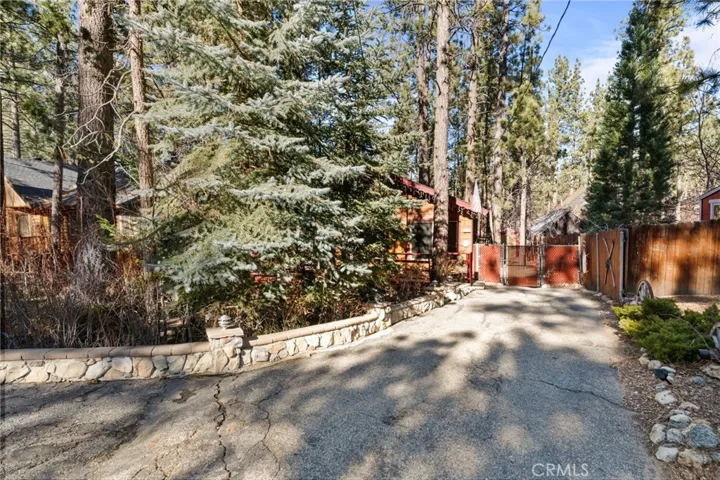 513 Sugarloaf Boulevard, Big Bear City, California 92314