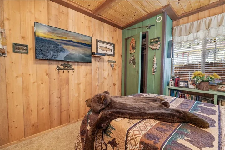 513 Sugarloaf Boulevard, Big Bear City, California 92314