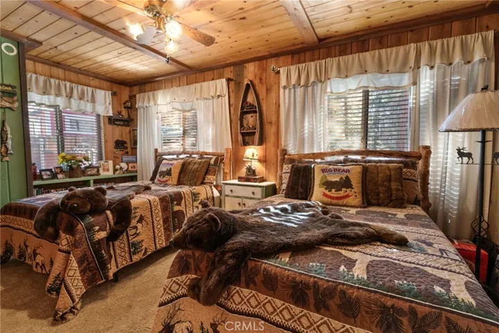 513 Sugarloaf Boulevard, Big Bear City, California 92314