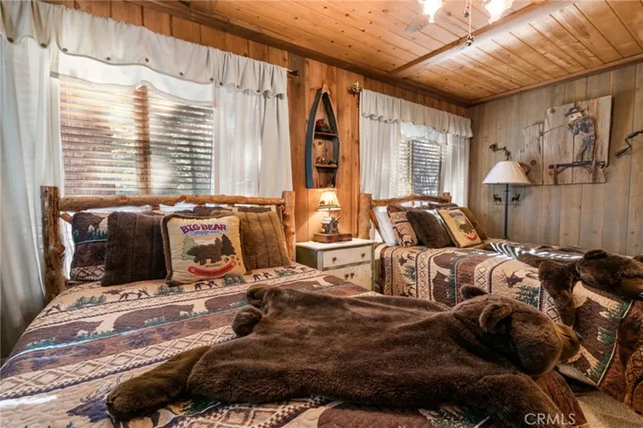 513 Sugarloaf Boulevard, Big Bear City, California 92314