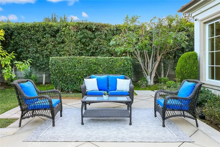 18 S Old Ranch Road, Arcadia, California 91007