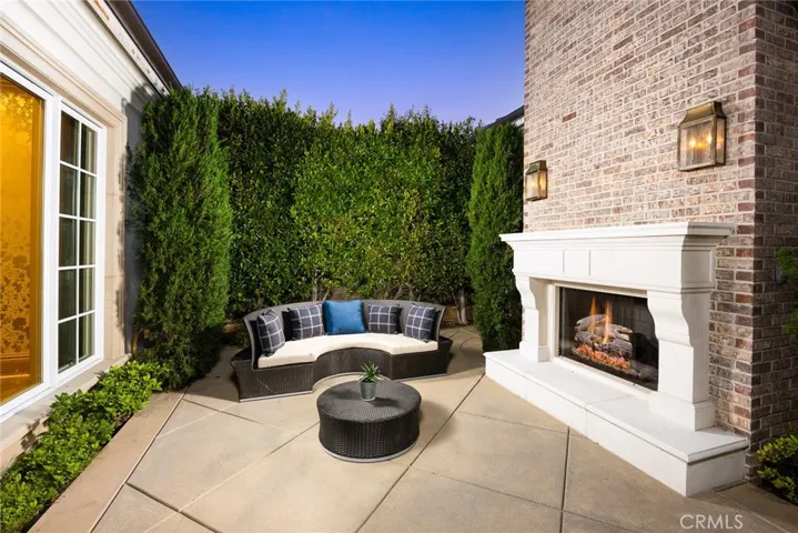 18 S Old Ranch Road, Arcadia, California 91007