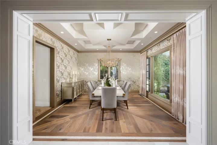 18 S Old Ranch Road, Arcadia, California 91007