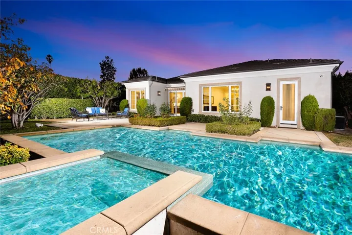 18 S Old Ranch Road, Arcadia, California 91007