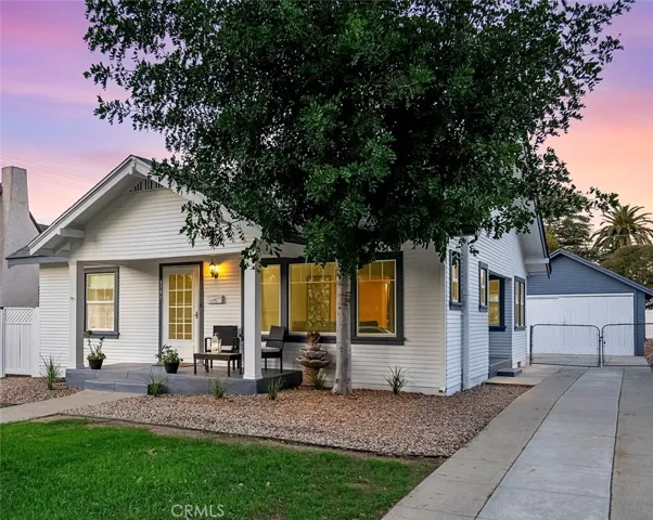 3751 Oakwood Place, Riverside CA 92506 -- heart of the historic "Wood Streets" neighborhood