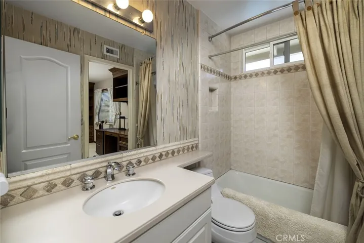 18621 Santa Ramona Street, Fountain Valley, California 92708