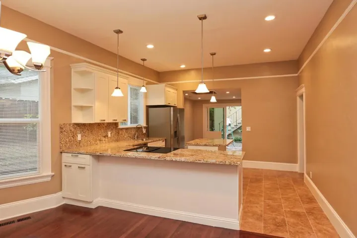 1069 Jackson Street, Mountain View, California 94043