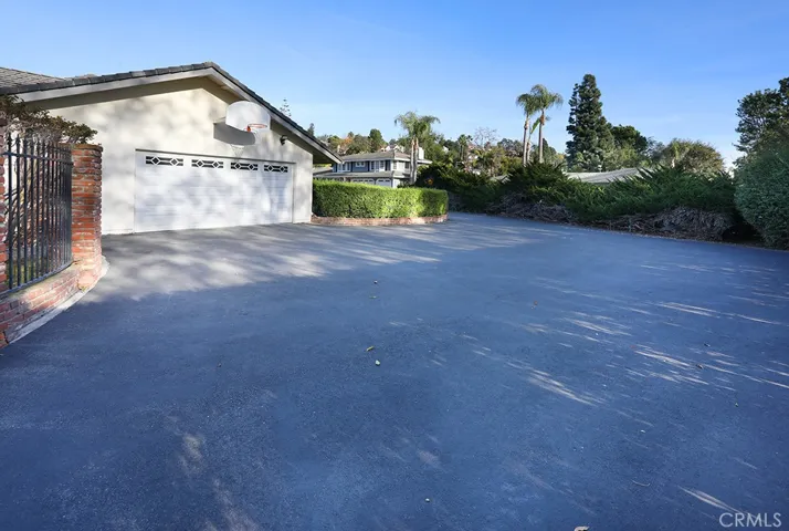 11861 Colony Drive, North Tustin, California 92705