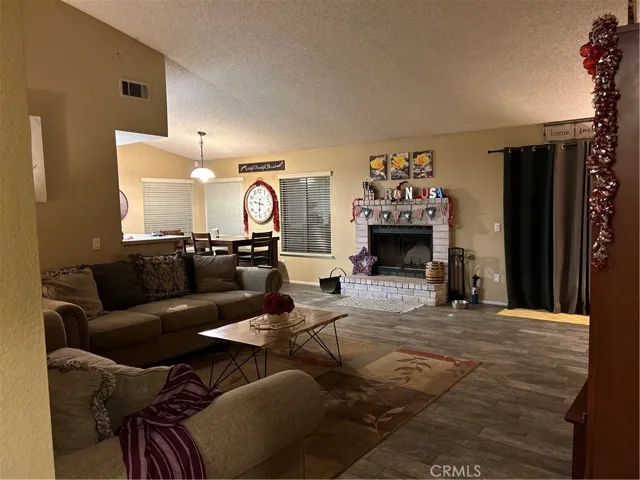 19057 Cuyamaca Place, Apple Valley, California 92308