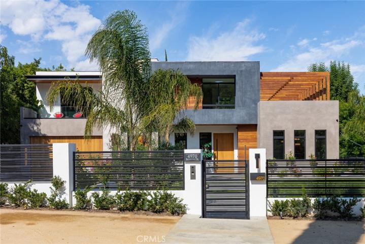 4970 Brewster Drive, Tarzana, California 91356