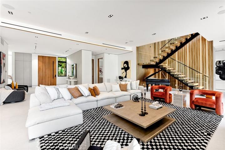 4970 Brewster Drive, Tarzana, California 91356