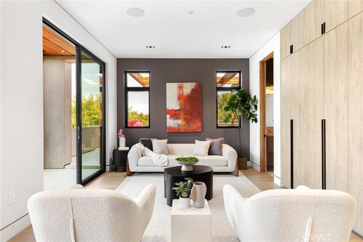 4970 Brewster Drive, Tarzana, California 91356
