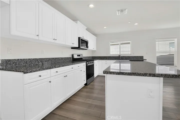 29086 Golden Sunset Circle, Winchester, California 92596