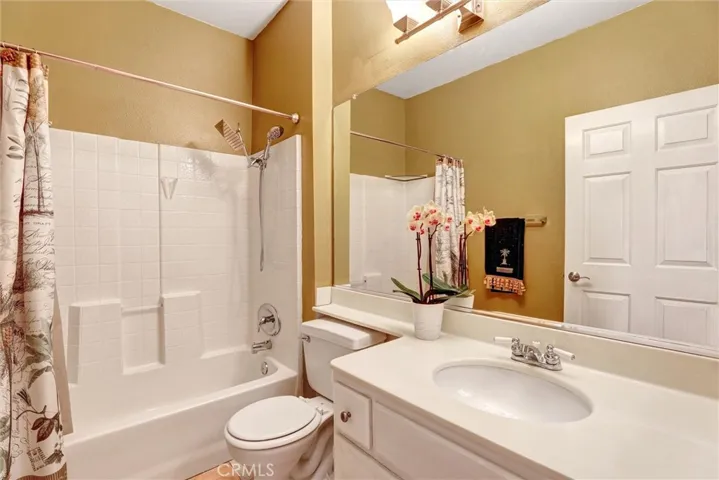 2941 Via Milano 108, Corona, California 92879